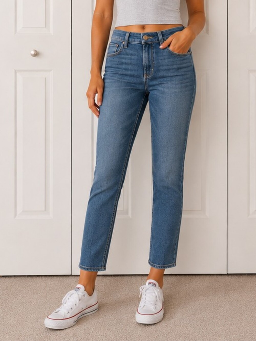 PAIGE "Hoxton Crop Roll up" Jeans - Size 25